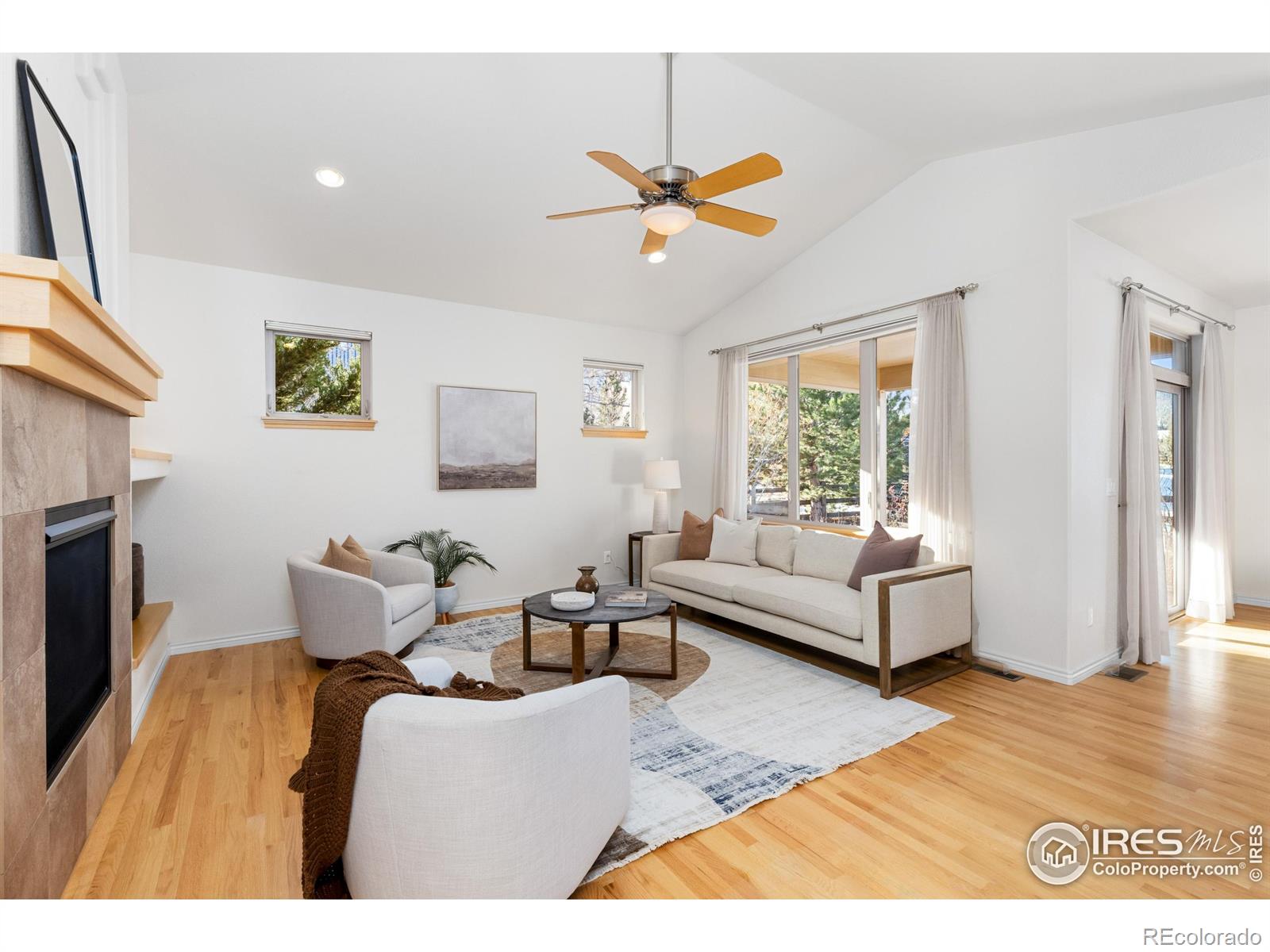 MLS Image #12 for 417  raymond court,lyons, Colorado