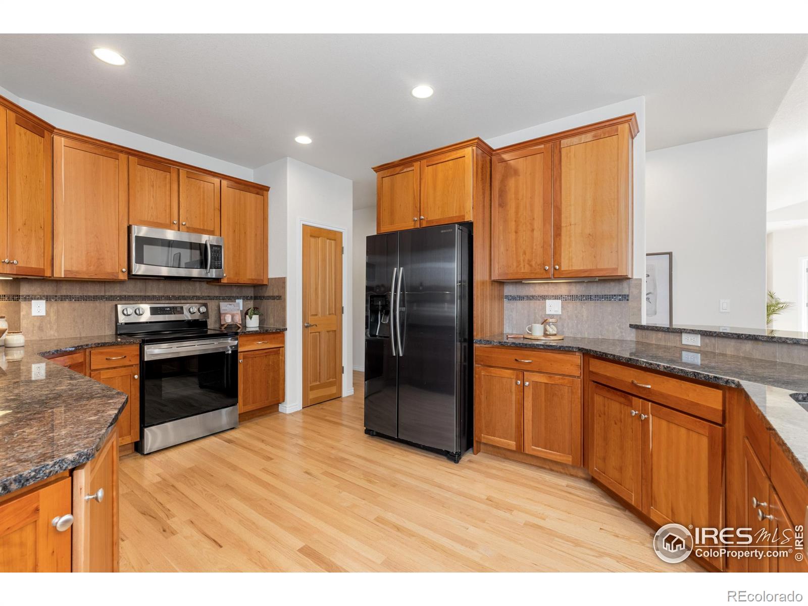 MLS Image #2 for 417  raymond court,lyons, Colorado