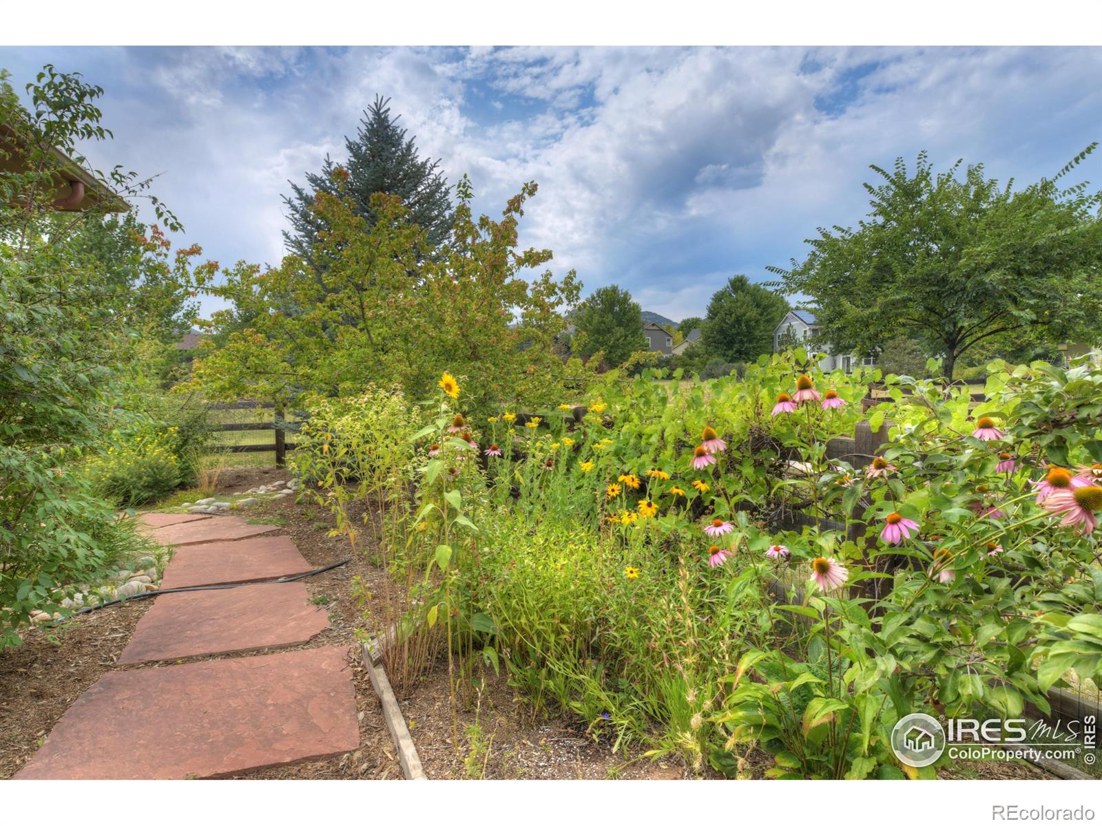 MLS Image #36 for 417  raymond court,lyons, Colorado