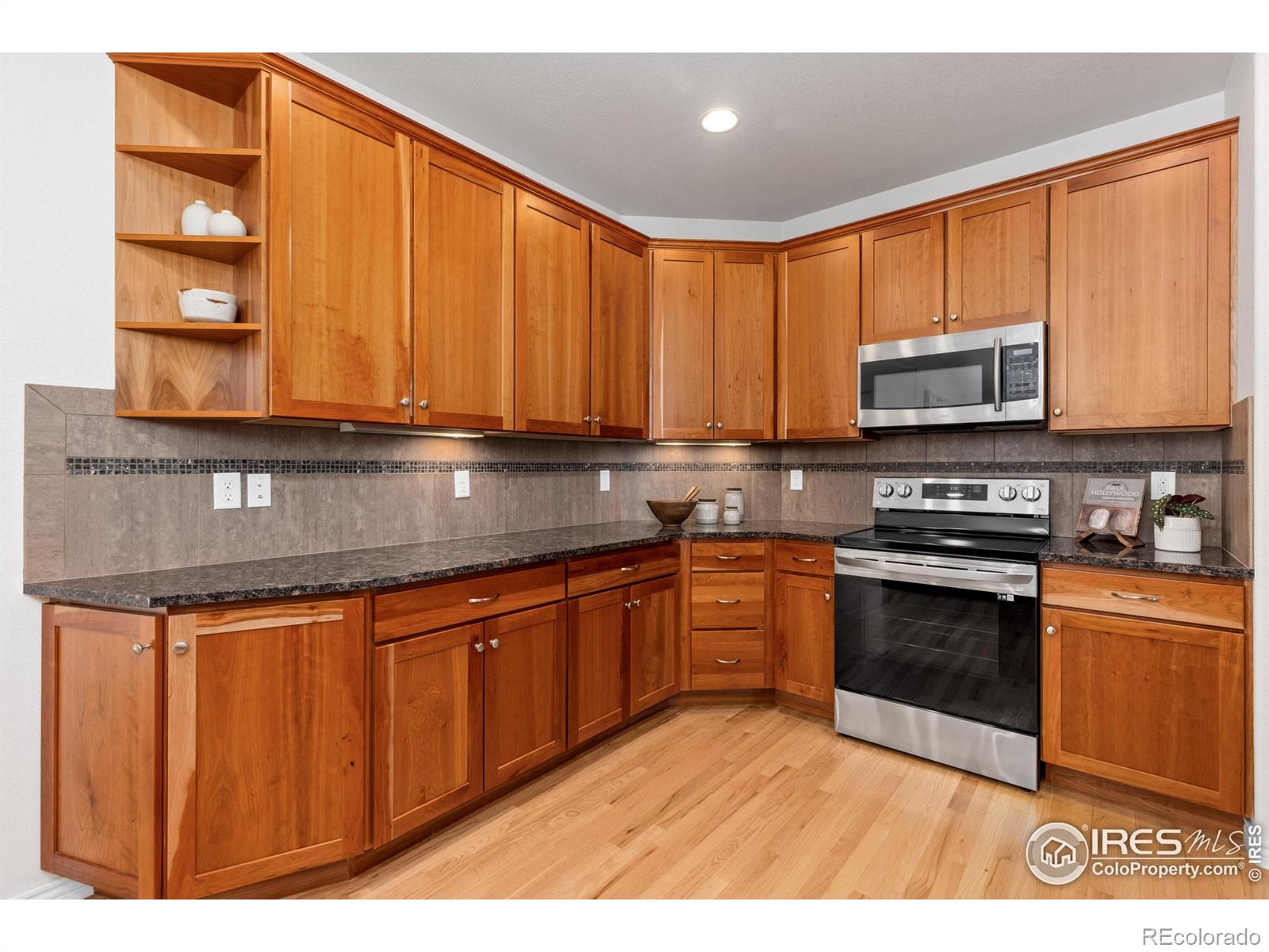 MLS Image #4 for 417  raymond court,lyons, Colorado