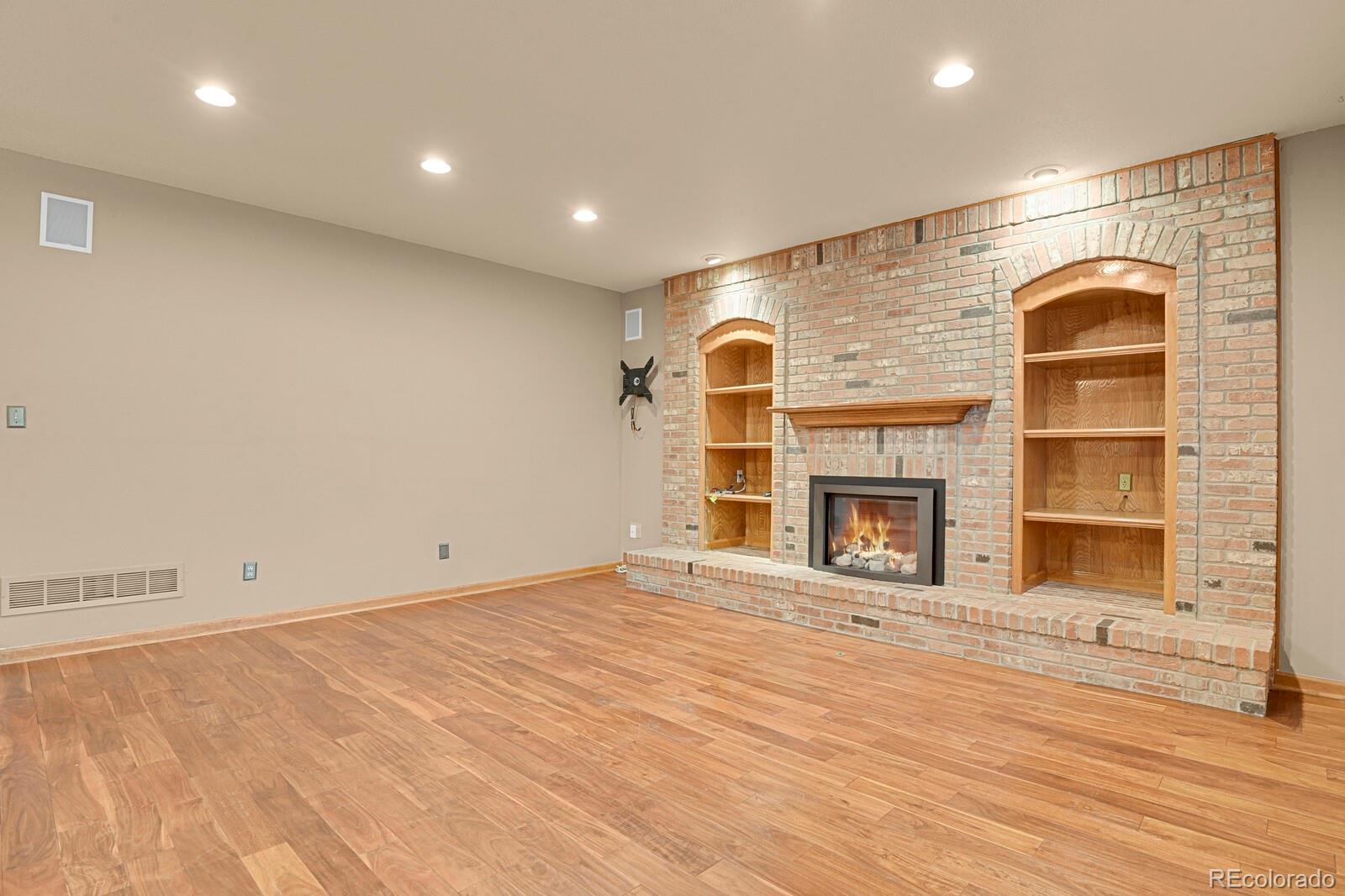 MLS Image #12 for 7772 s louthan street,littleton, Colorado