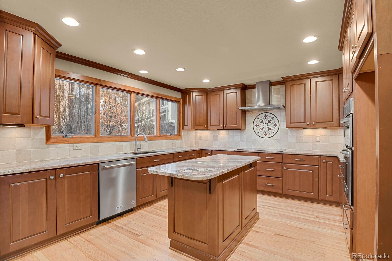 MLS Image #14 for 7772 s louthan street,littleton, Colorado