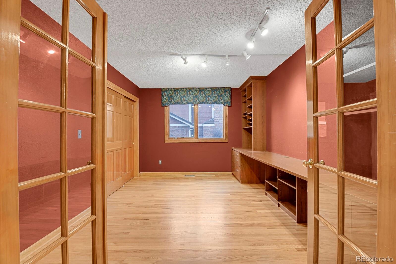 MLS Image #8 for 7772 s louthan street,littleton, Colorado