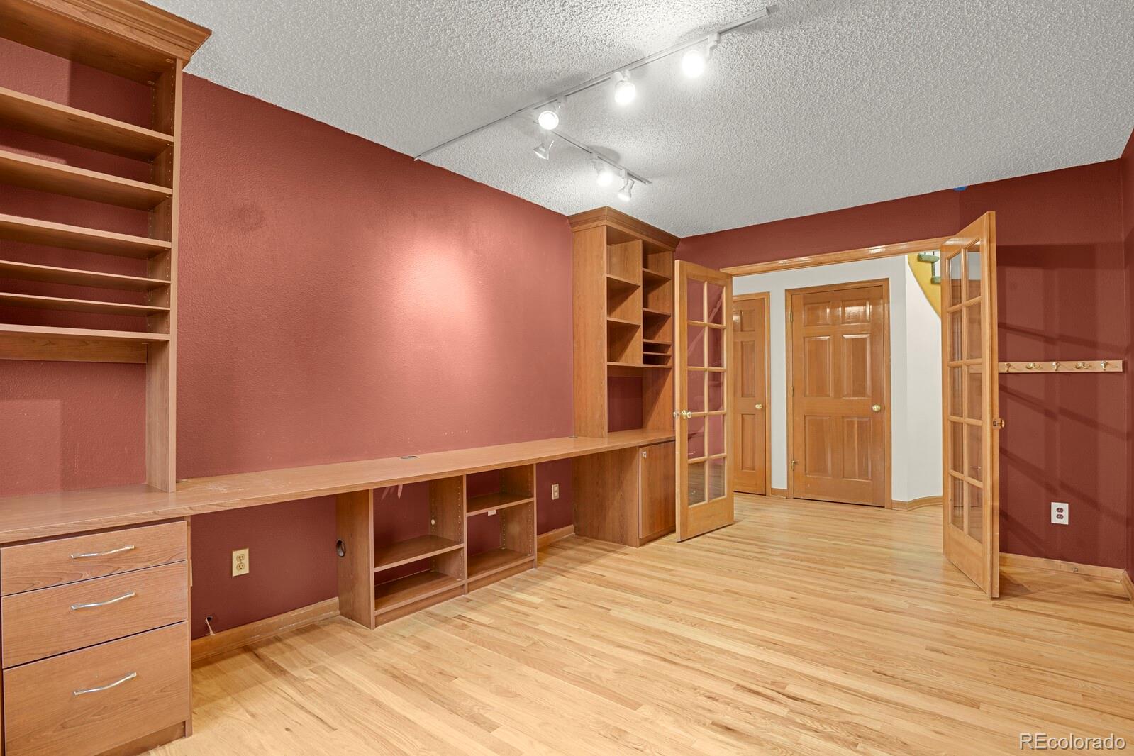 MLS Image #9 for 7772 s louthan street,littleton, Colorado