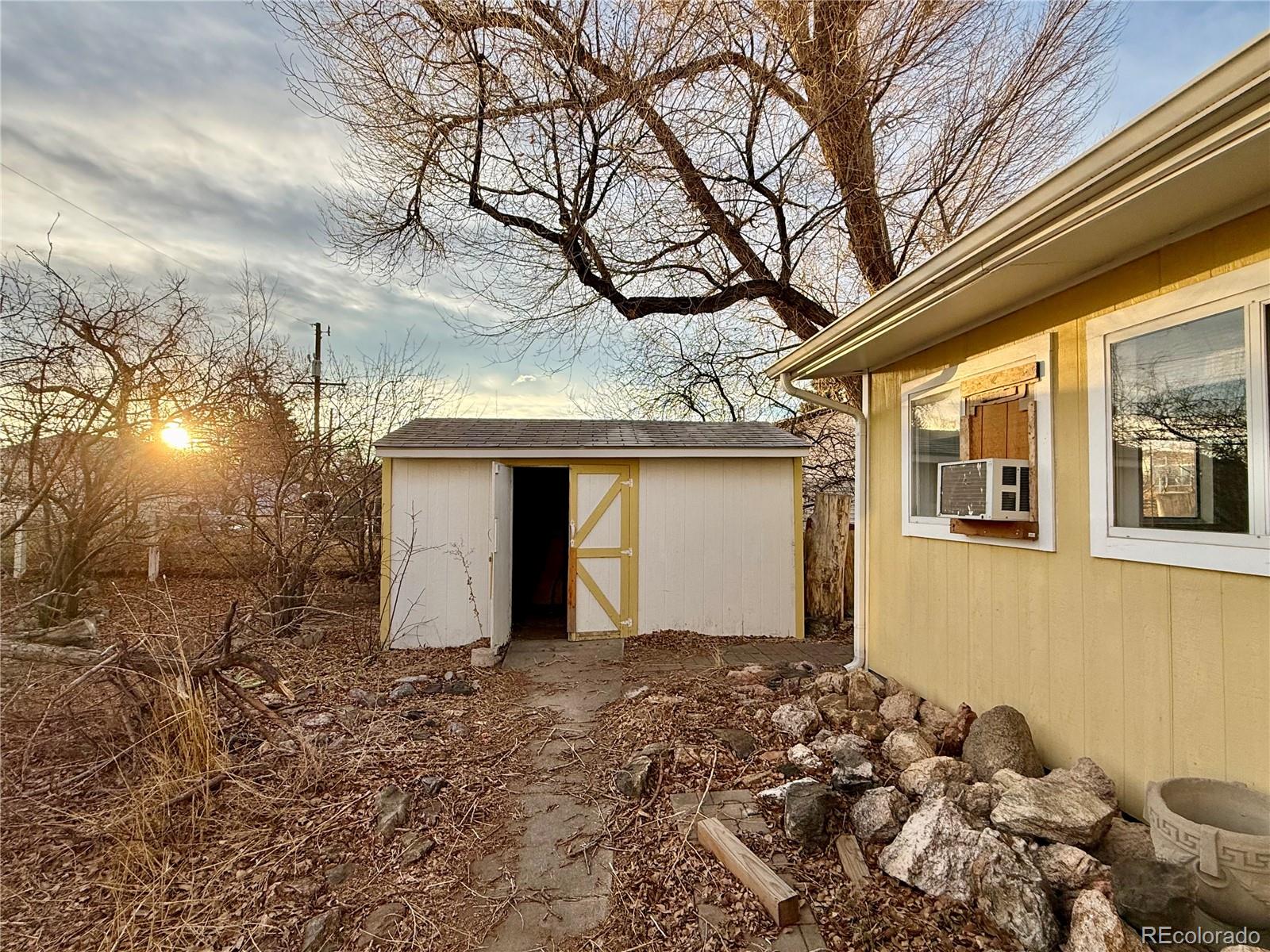 MLS Image #11 for 300  campo street,denver, Colorado