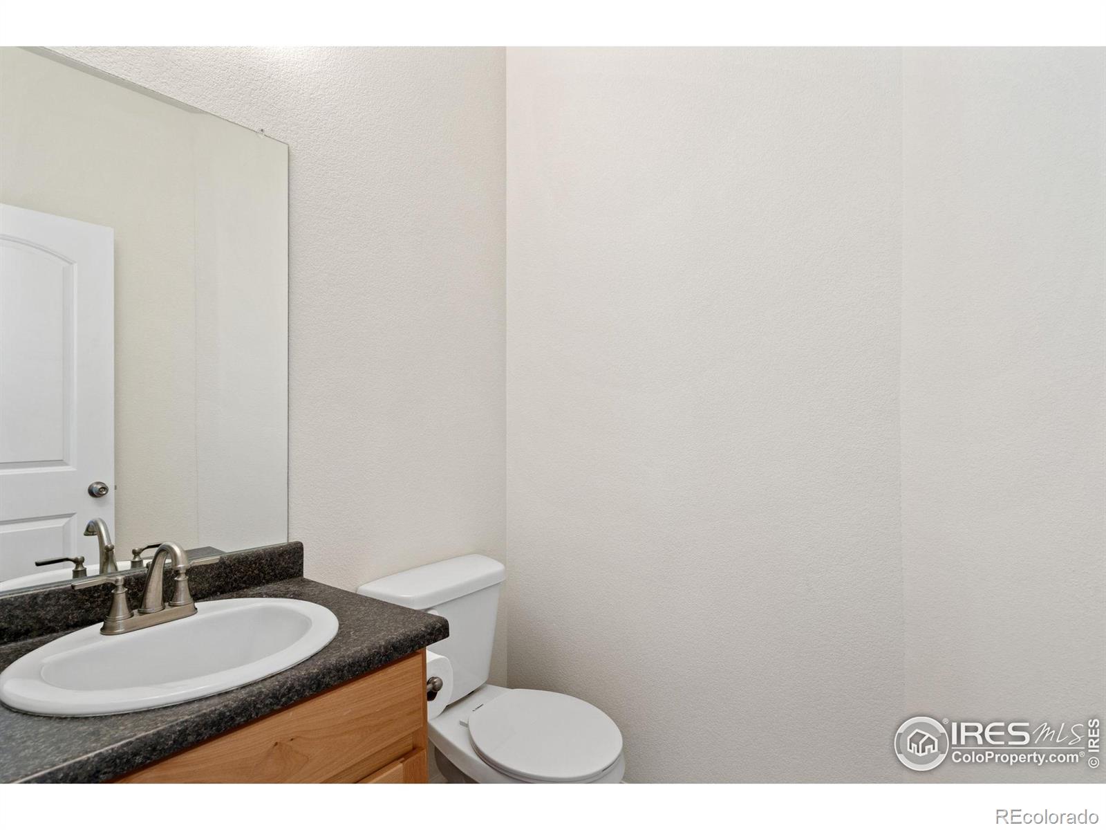 MLS Image #5 for 2004  thundercloud drive,windsor, Colorado