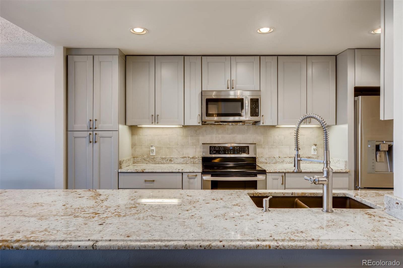 MLS Image #10 for 7865 e mississippi avenue 1403,denver, Colorado