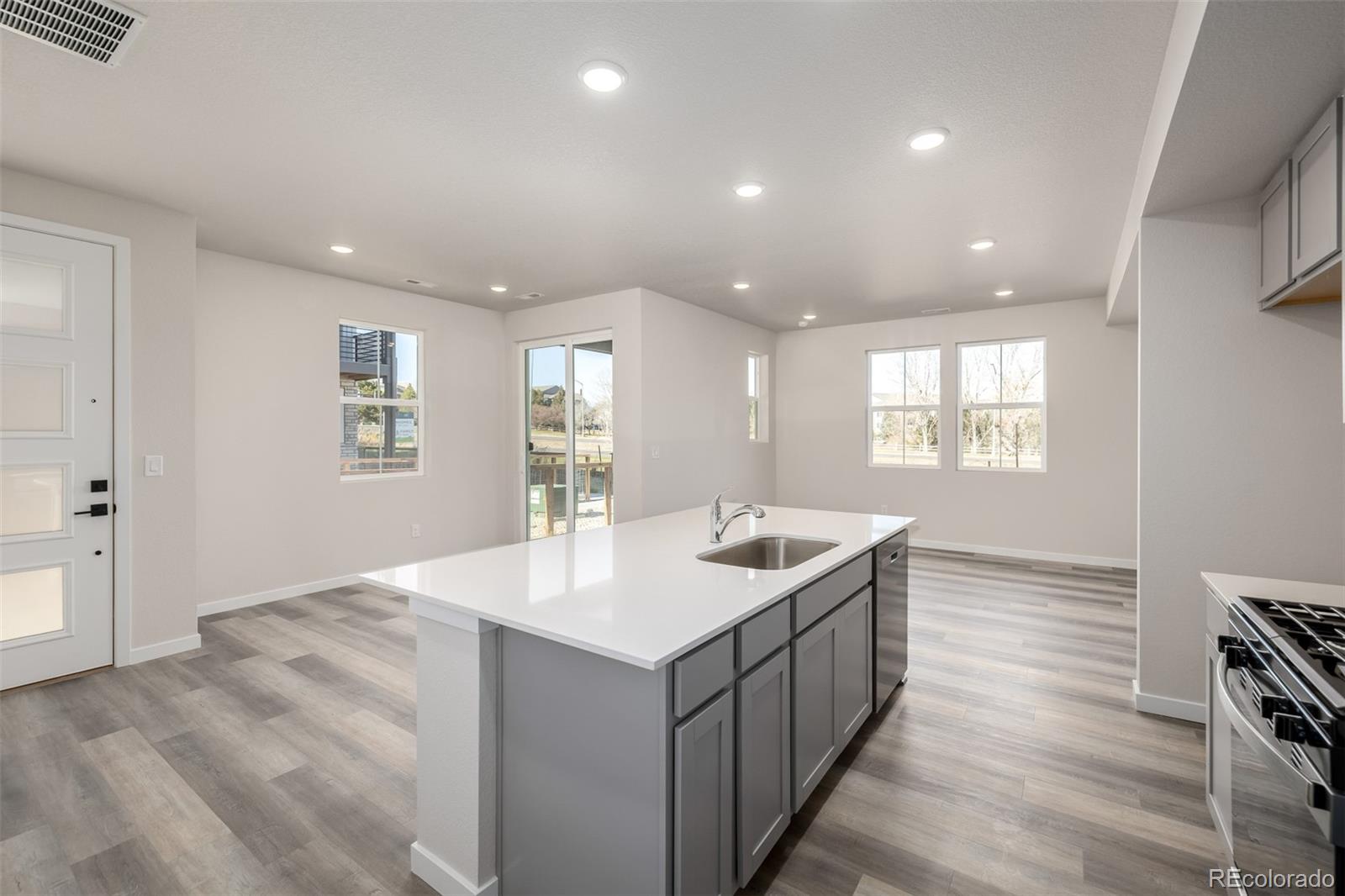 MLS Image #14 for 2869 e 103rd drive ,thornton, Colorado
