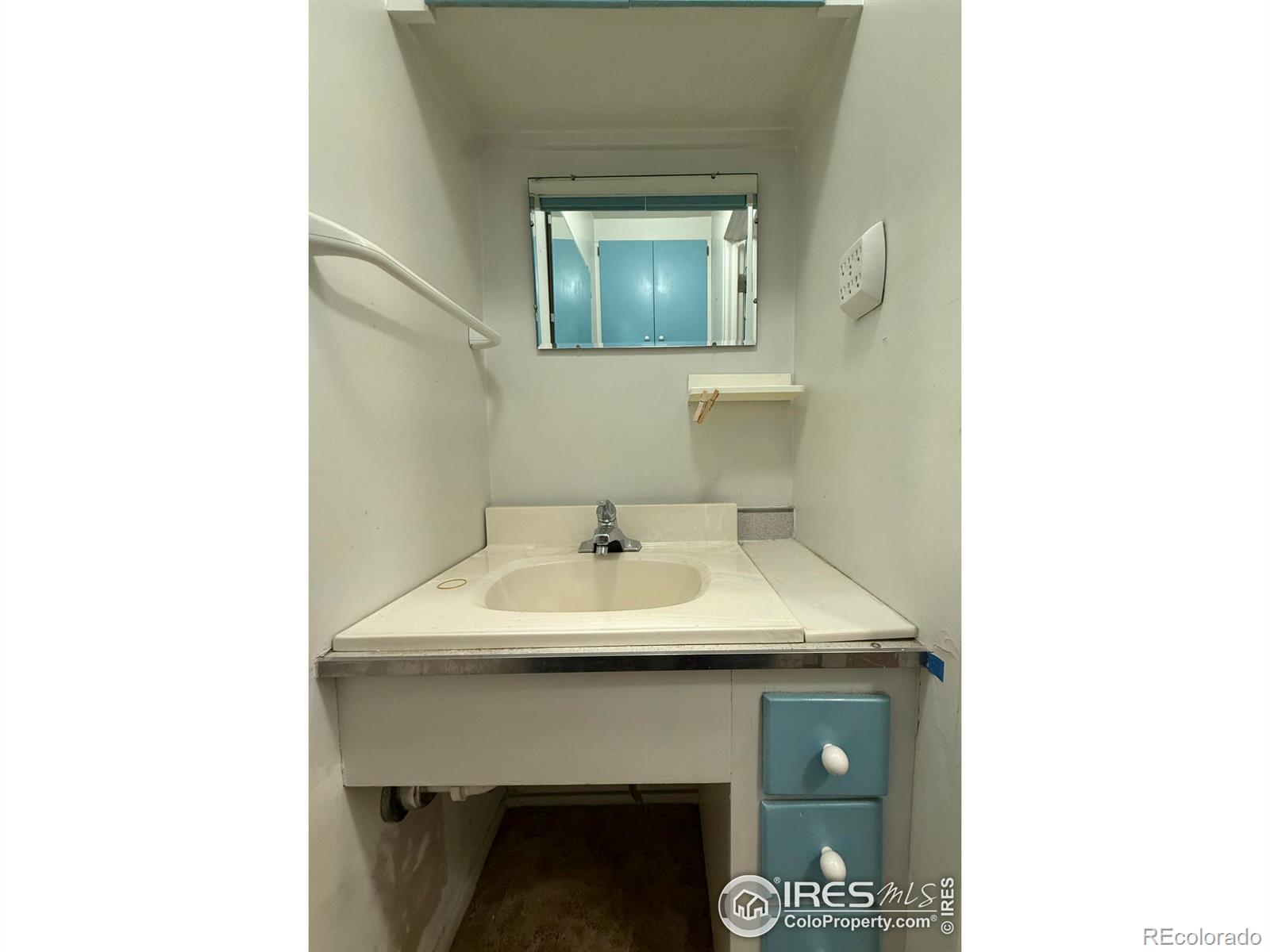 MLS Image #9 for 300  campo street,denver, Colorado