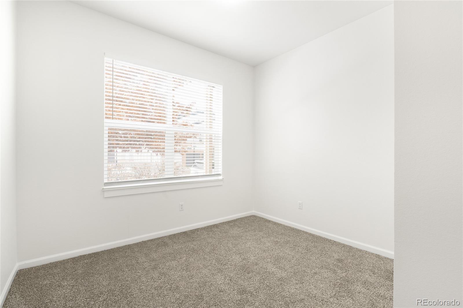 MLS Image #18 for 2708  syracuse street 111,denver, Colorado
