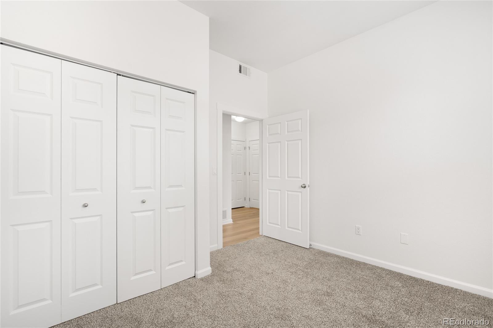 MLS Image #20 for 2708  syracuse street 111,denver, Colorado