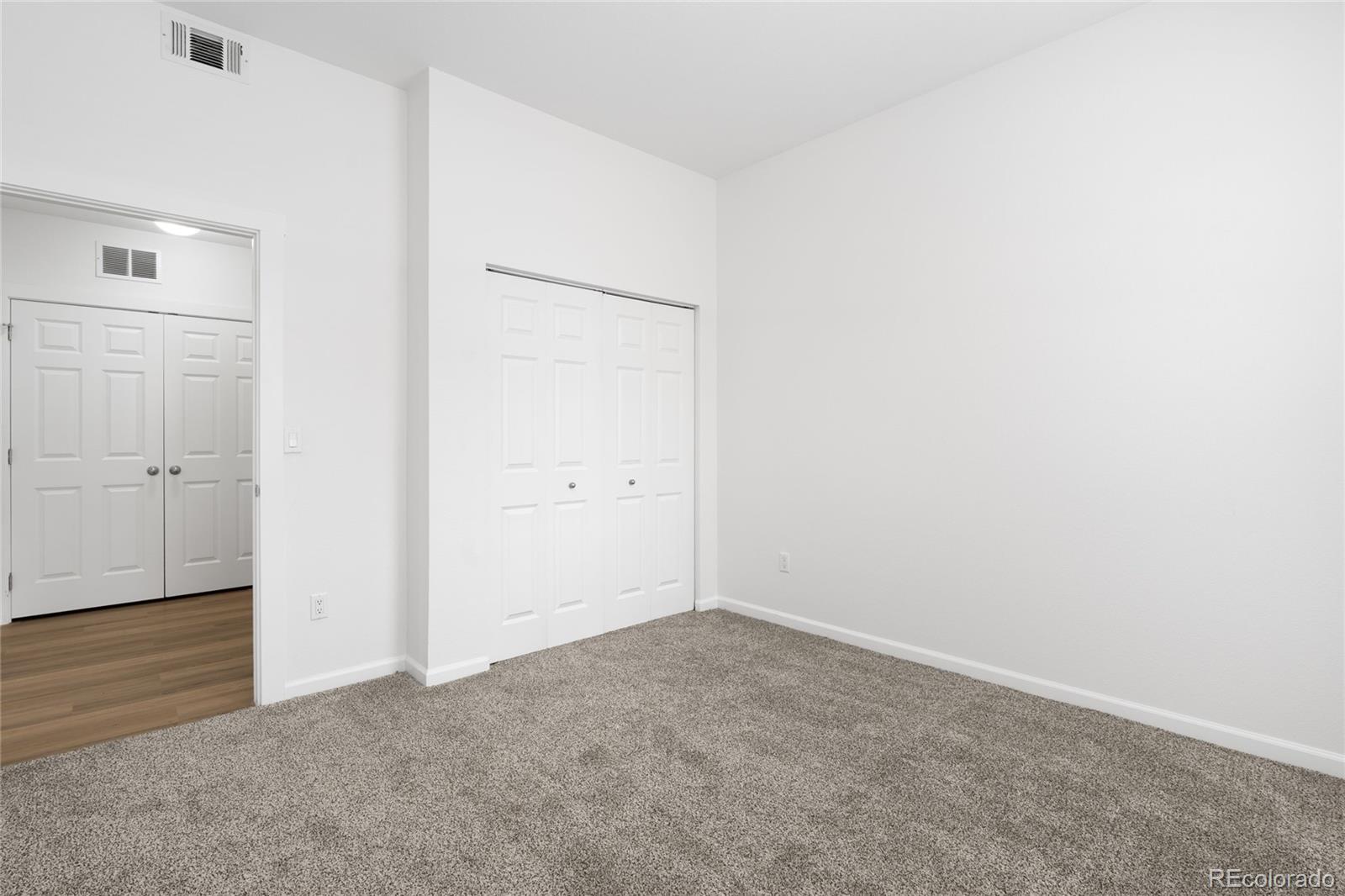 MLS Image #23 for 2708  syracuse street 111,denver, Colorado