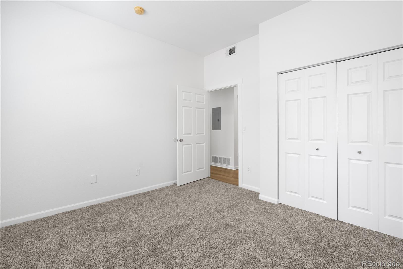 MLS Image #24 for 2708  syracuse street 111,denver, Colorado