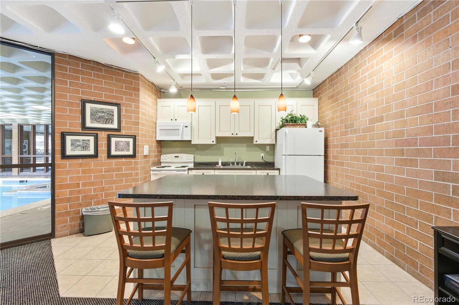 MLS Image #31 for 2880 s locust street 200s,denver, Colorado
