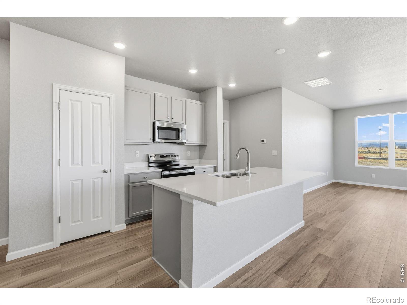 MLS Image #6 for 6801  utica circle,firestone, Colorado