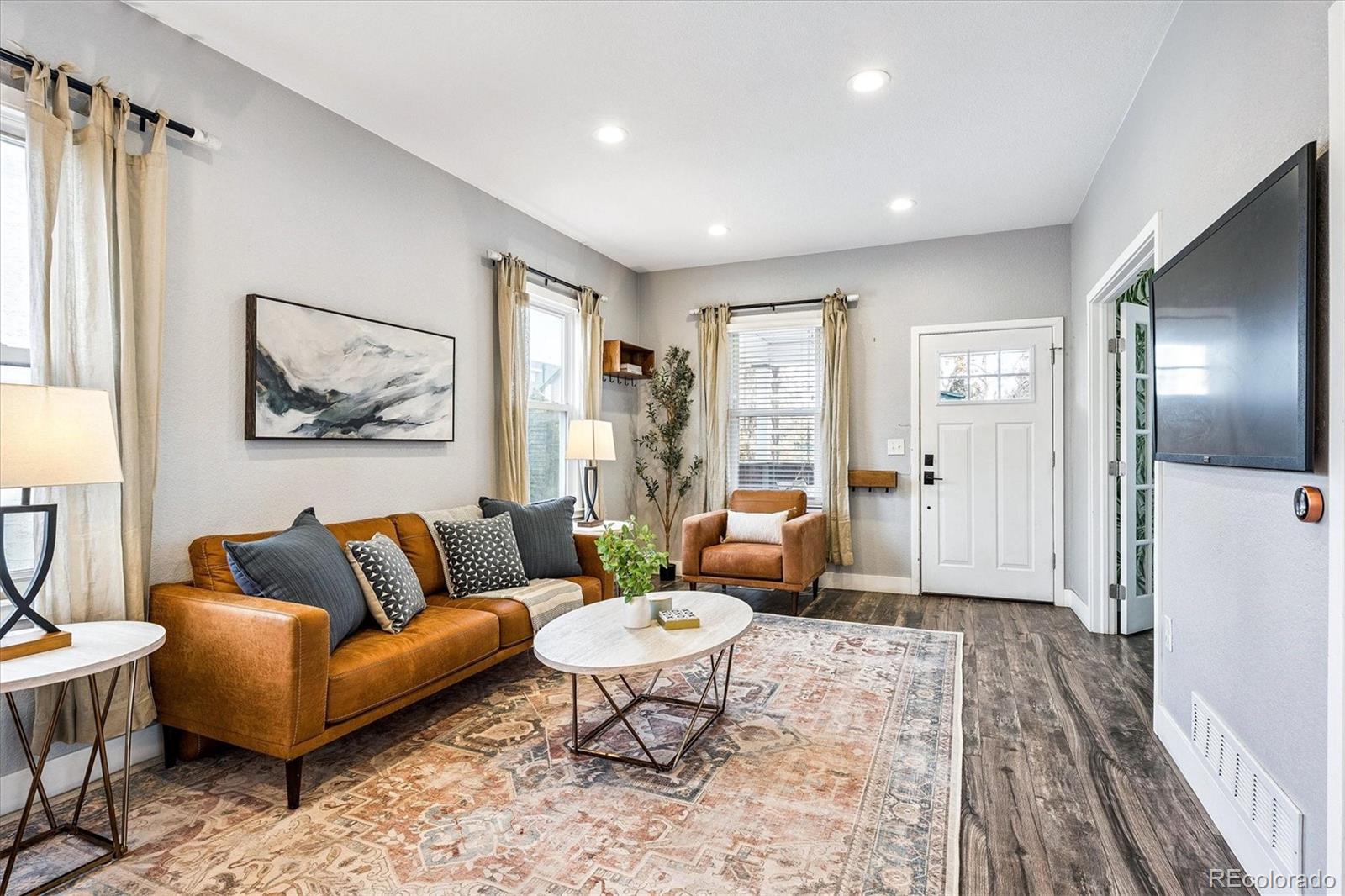 MLS Image #3 for 2421 s bannock street,denver, Colorado