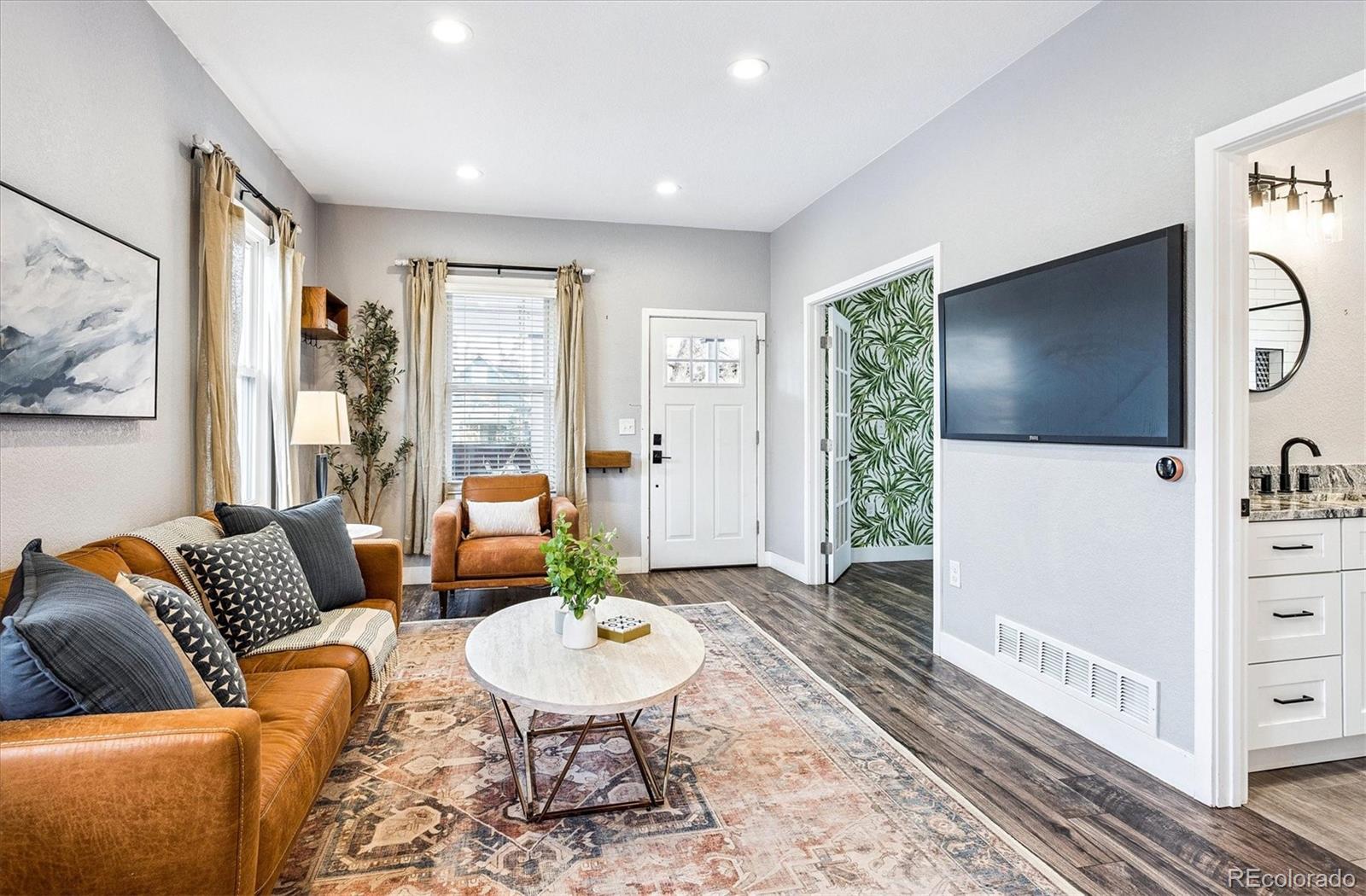 MLS Image #7 for 2421 s bannock street,denver, Colorado