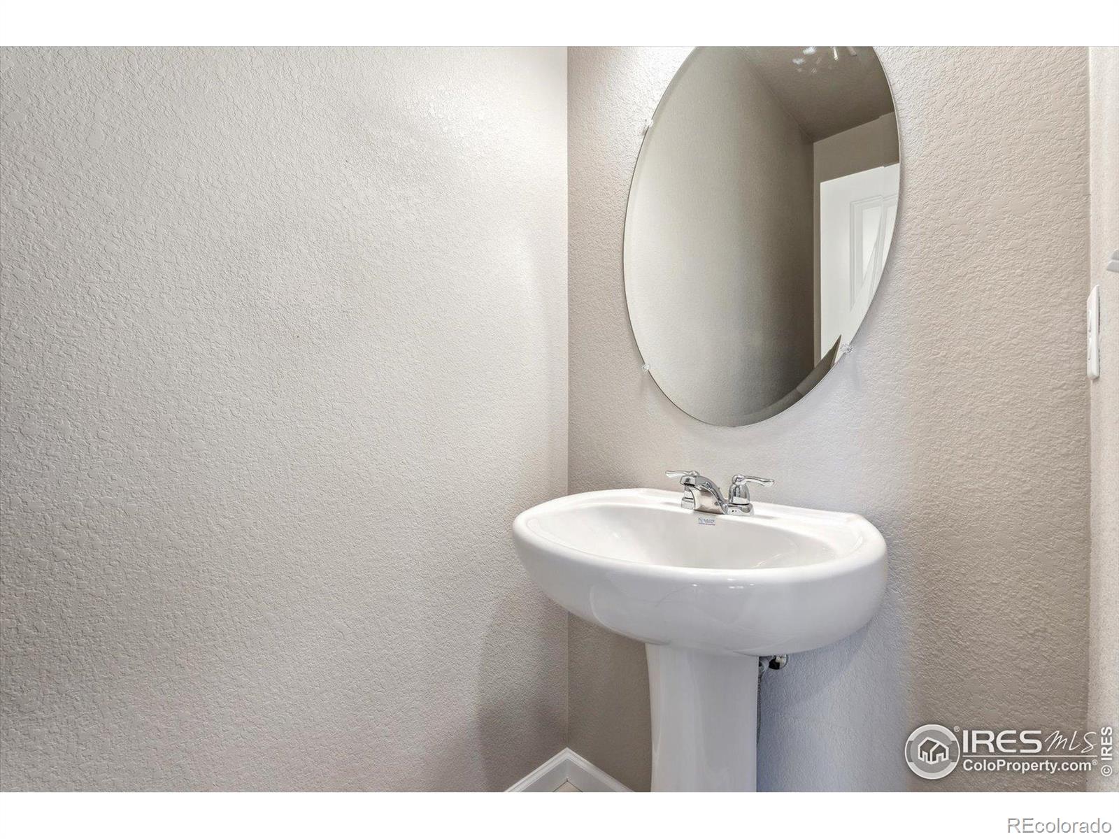 MLS Image #11 for 299  shoveler way,johnstown, Colorado