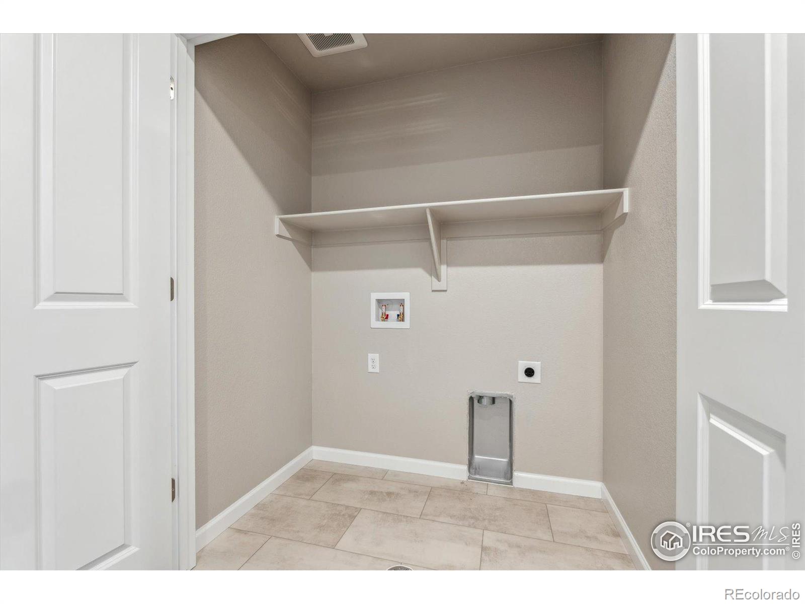 MLS Image #18 for 299  shoveler way,johnstown, Colorado