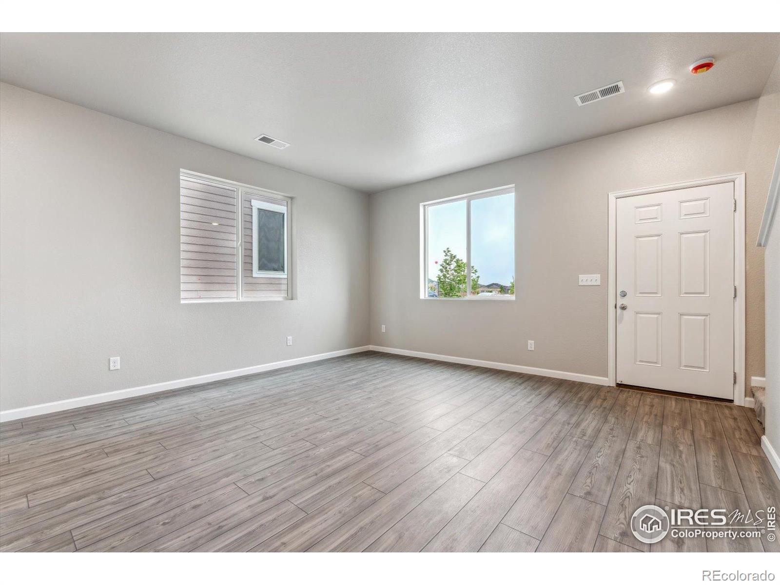 MLS Image #5 for 299  shoveler way,johnstown, Colorado