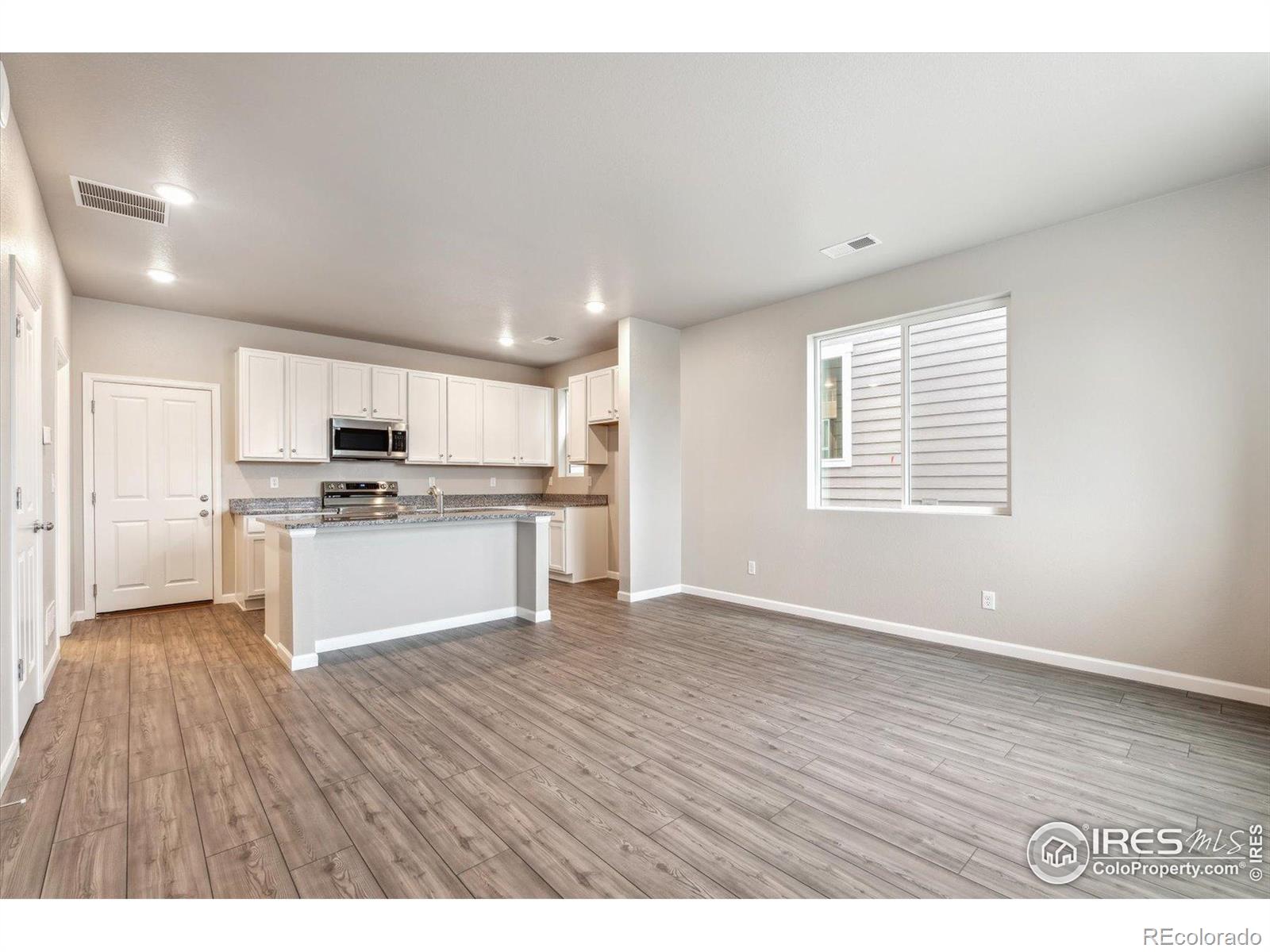 MLS Image #6 for 299  shoveler way,johnstown, Colorado