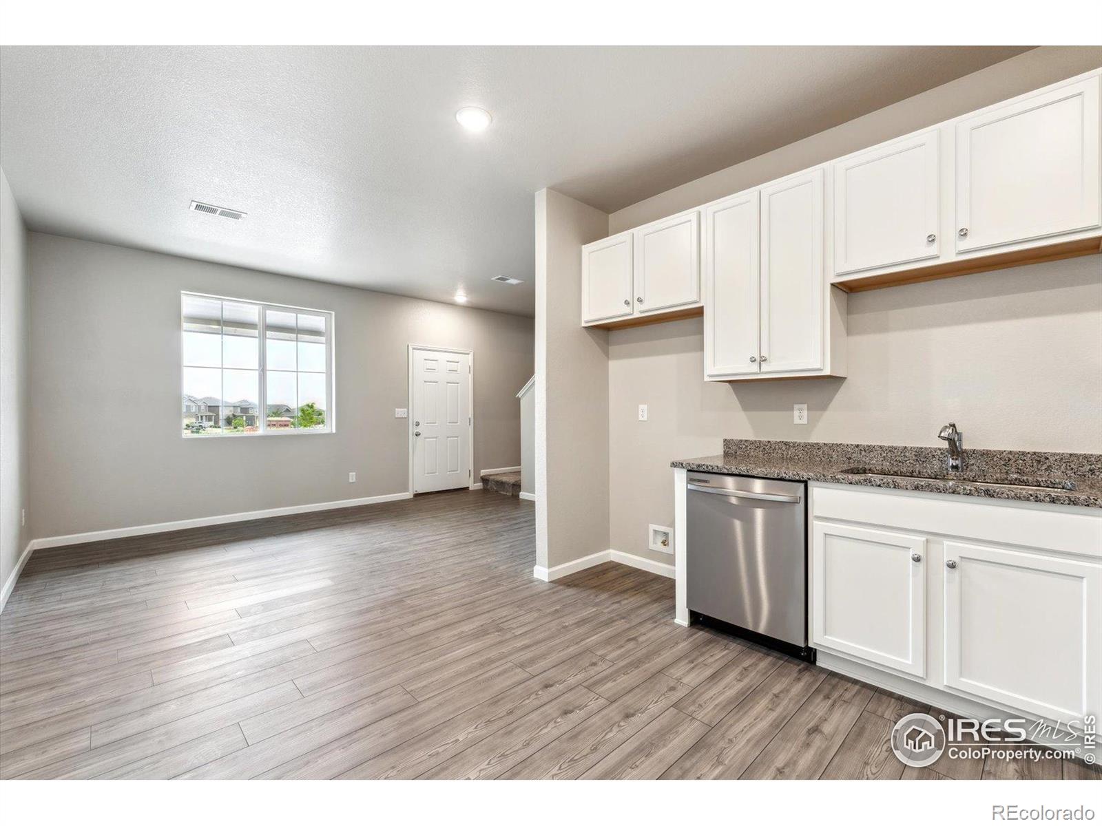 MLS Image #11 for 311  shoveler way,johnstown, Colorado