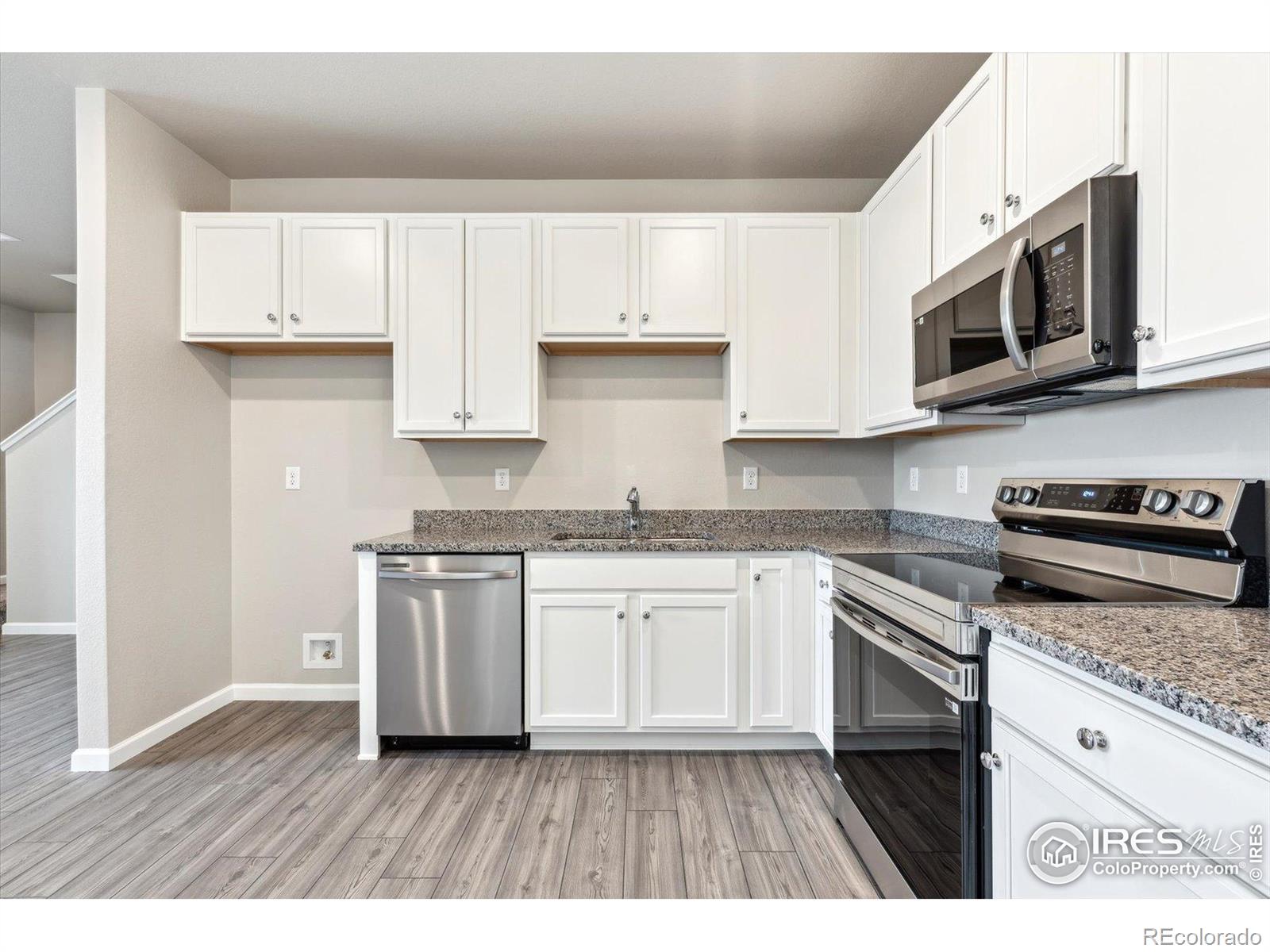 MLS Image #12 for 311  shoveler way,johnstown, Colorado