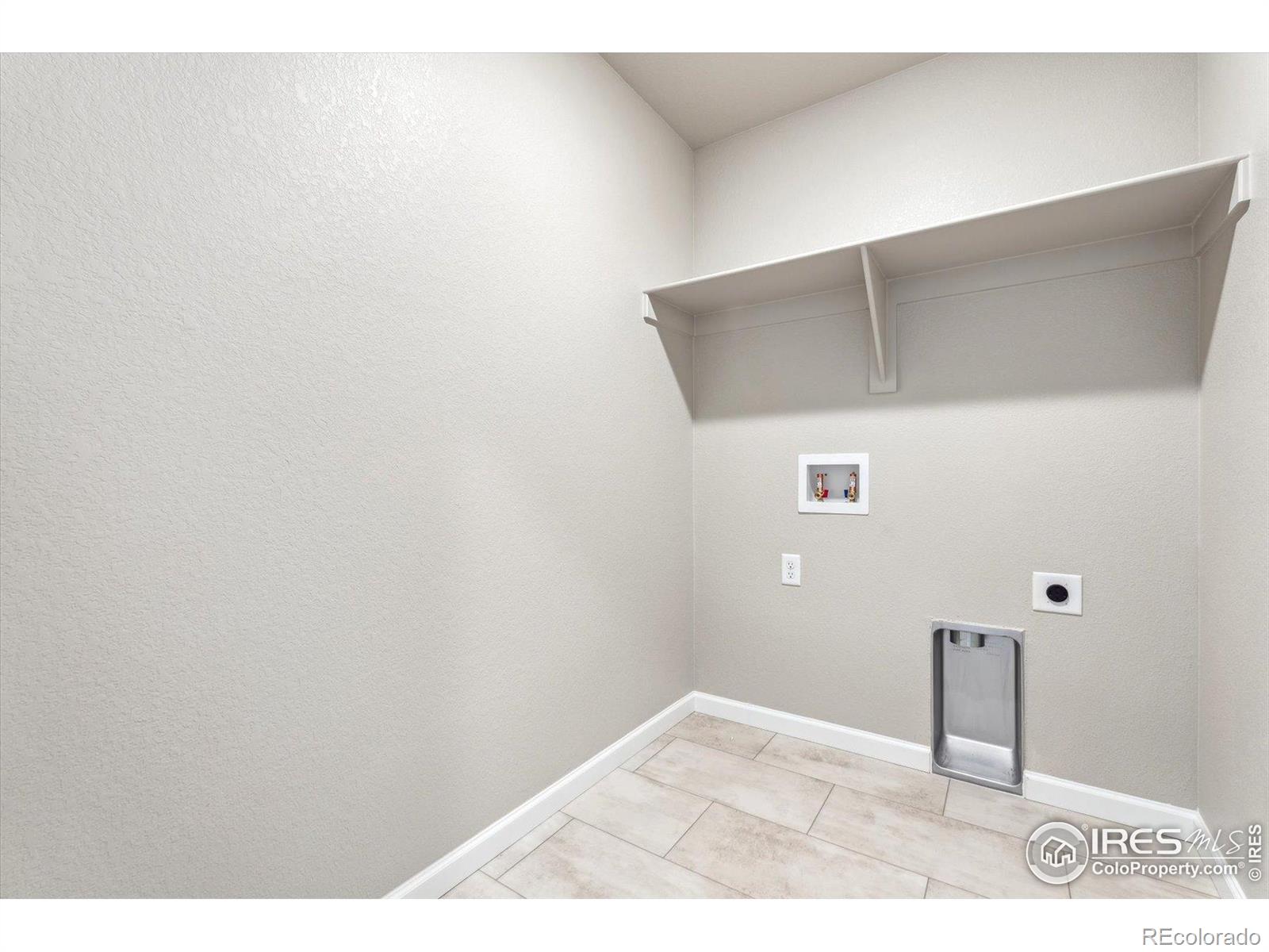 MLS Image #18 for 311  shoveler way,johnstown, Colorado