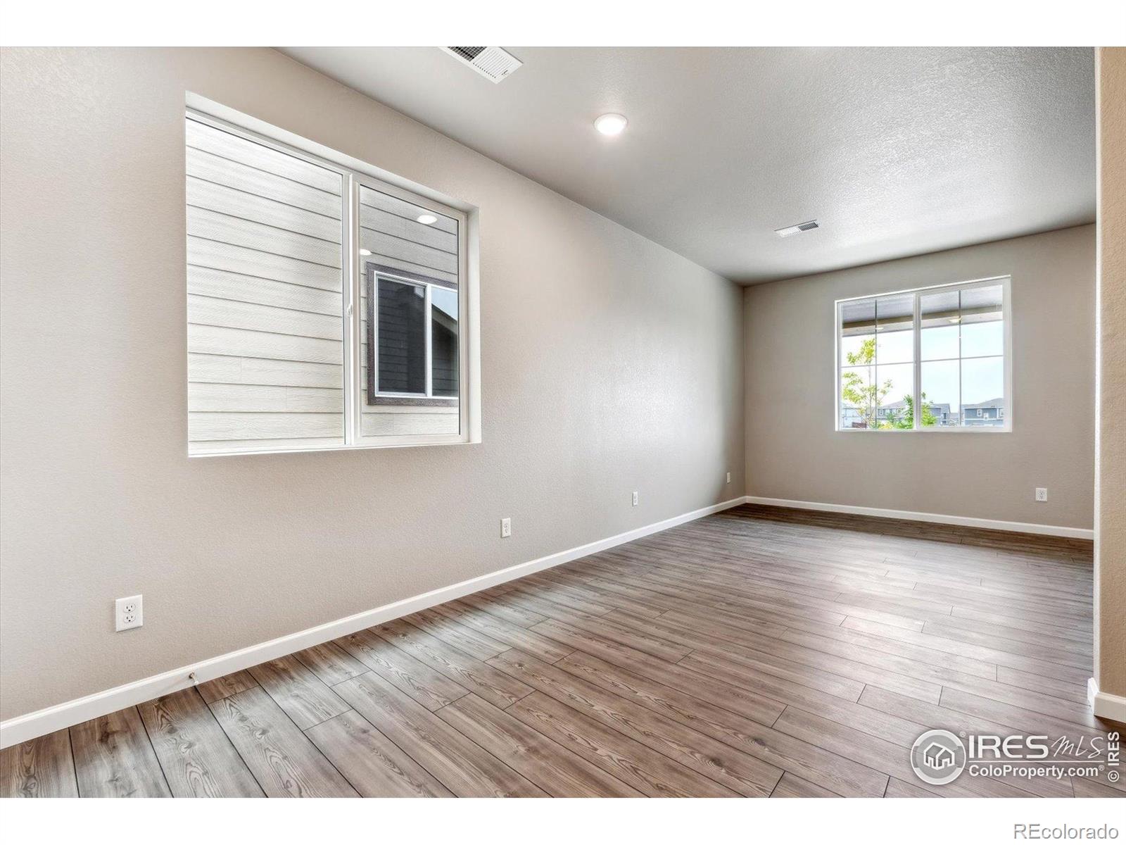 MLS Image #2 for 311  shoveler way,johnstown, Colorado