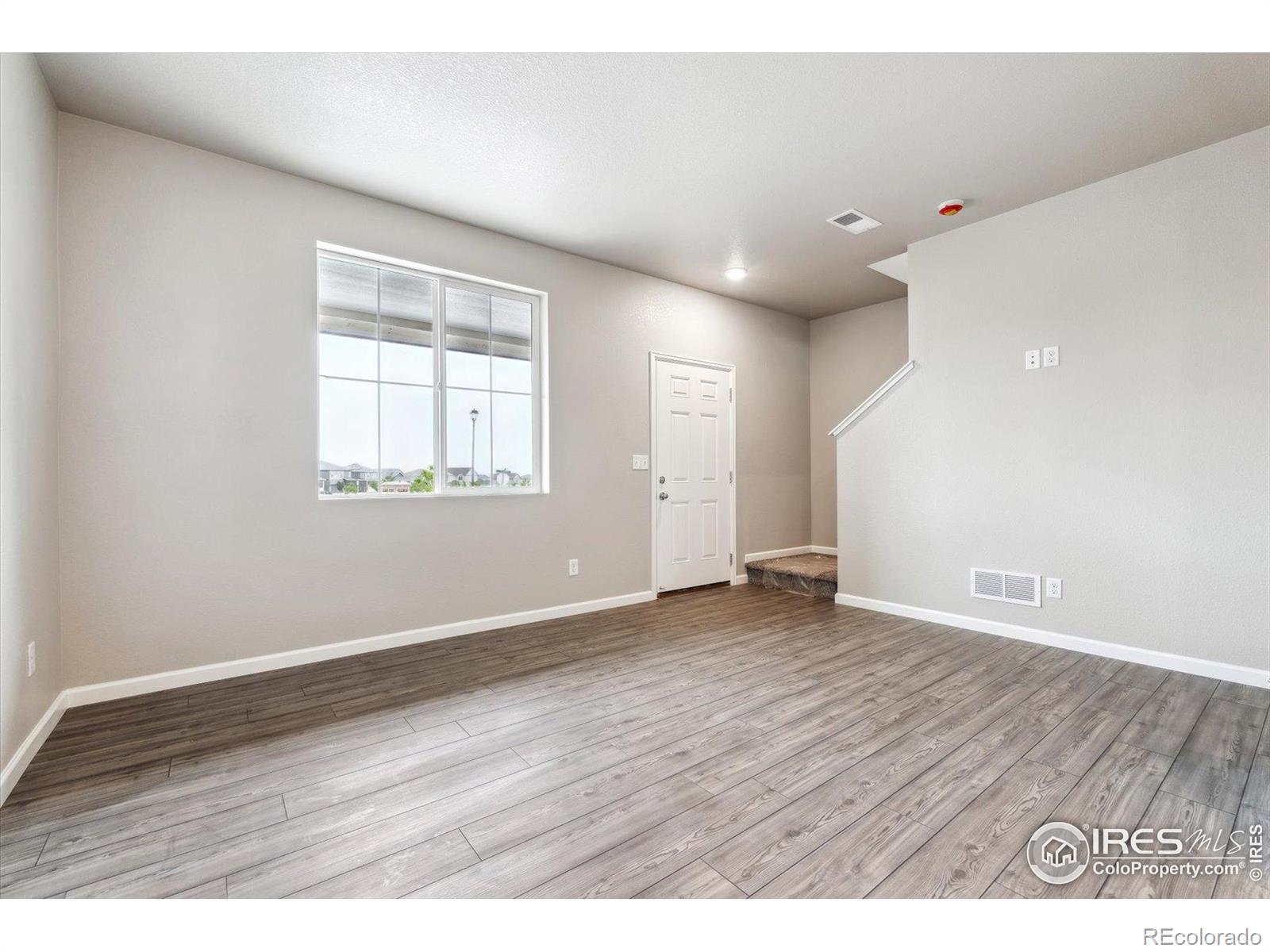 MLS Image #3 for 311  shoveler way,johnstown, Colorado