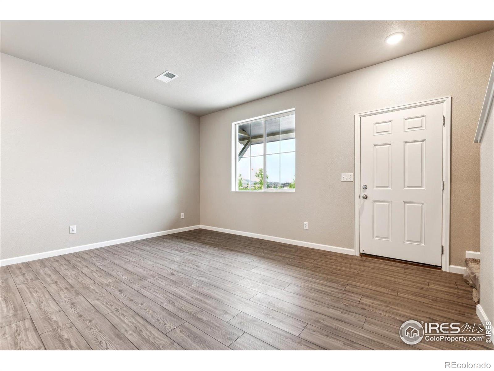MLS Image #8 for 311  shoveler way,johnstown, Colorado