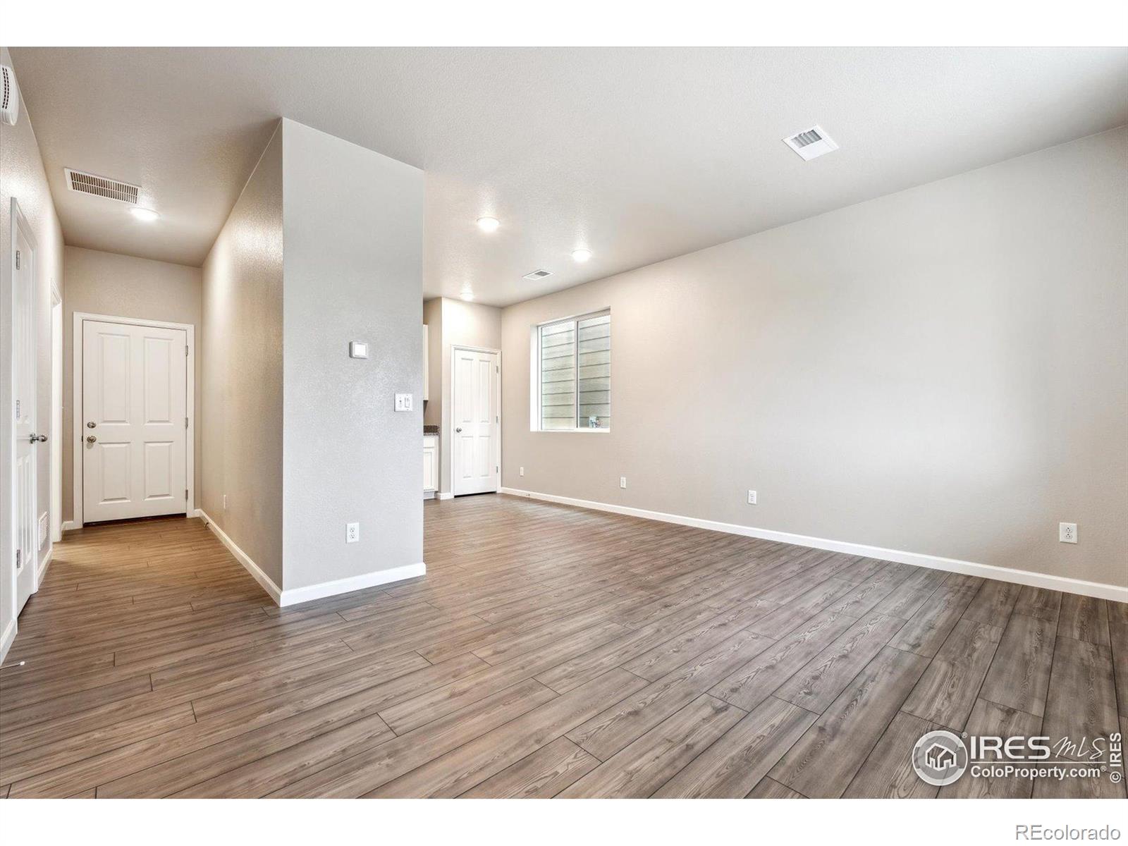 MLS Image #9 for 311  shoveler way,johnstown, Colorado