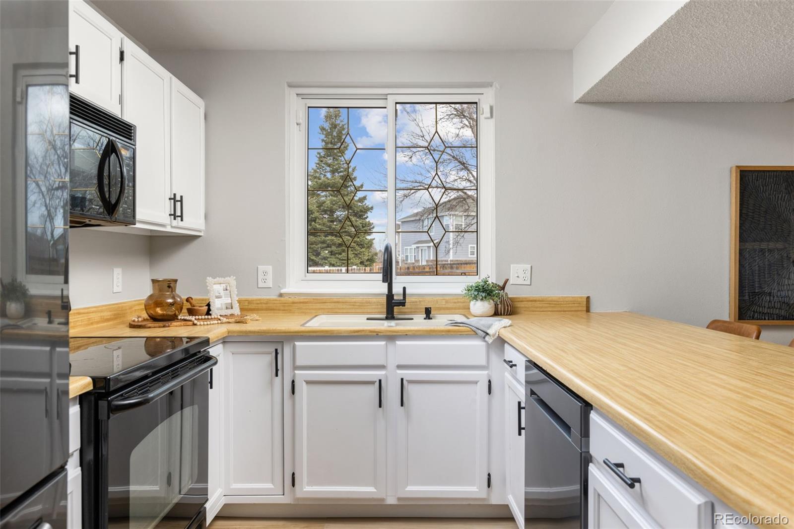 MLS Image #14 for 19301 e florida place,aurora, Colorado