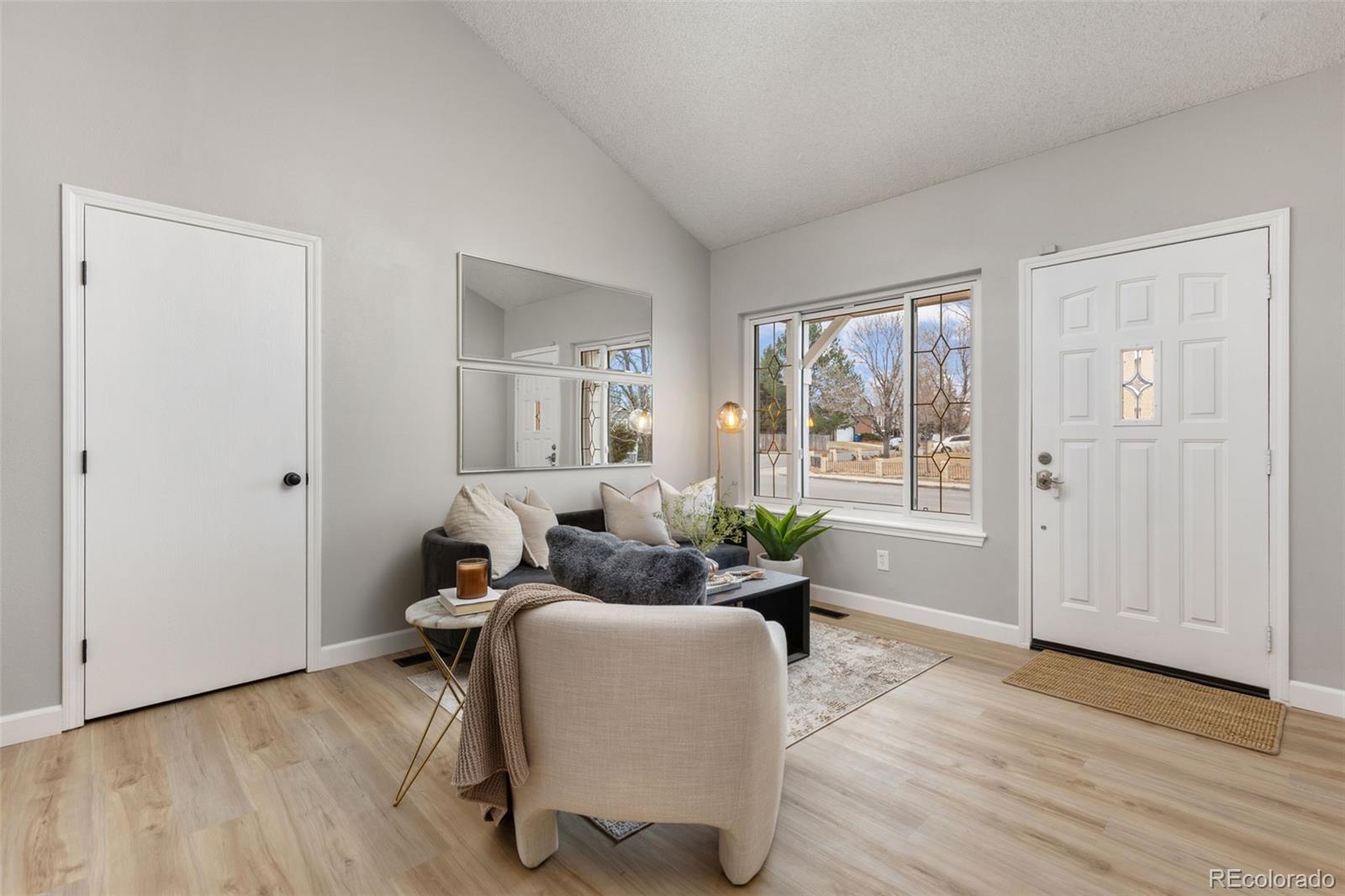 MLS Image #6 for 19301 e florida place,aurora, Colorado