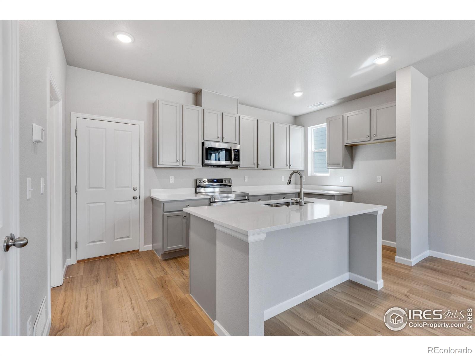 MLS Image #11 for 1442  coral place,longmont, Colorado