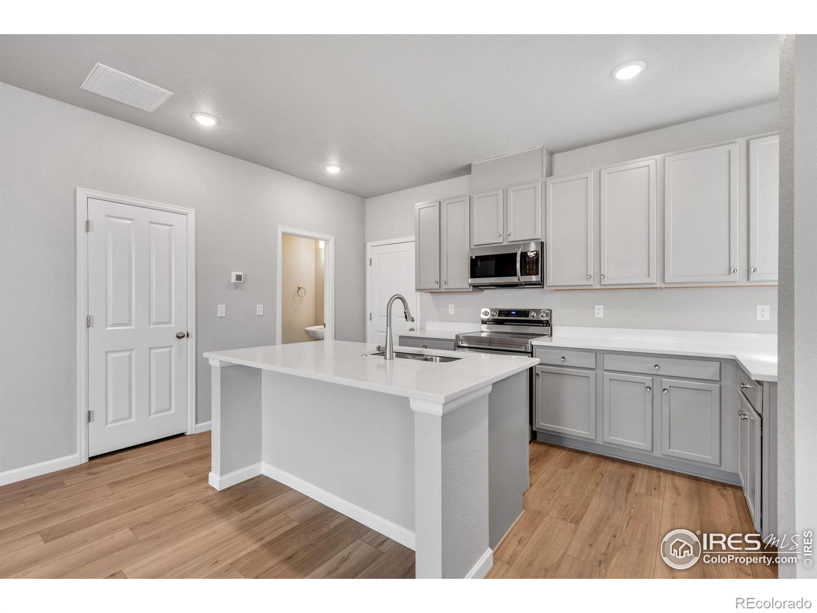 MLS Image #12 for 1442  coral place,longmont, Colorado