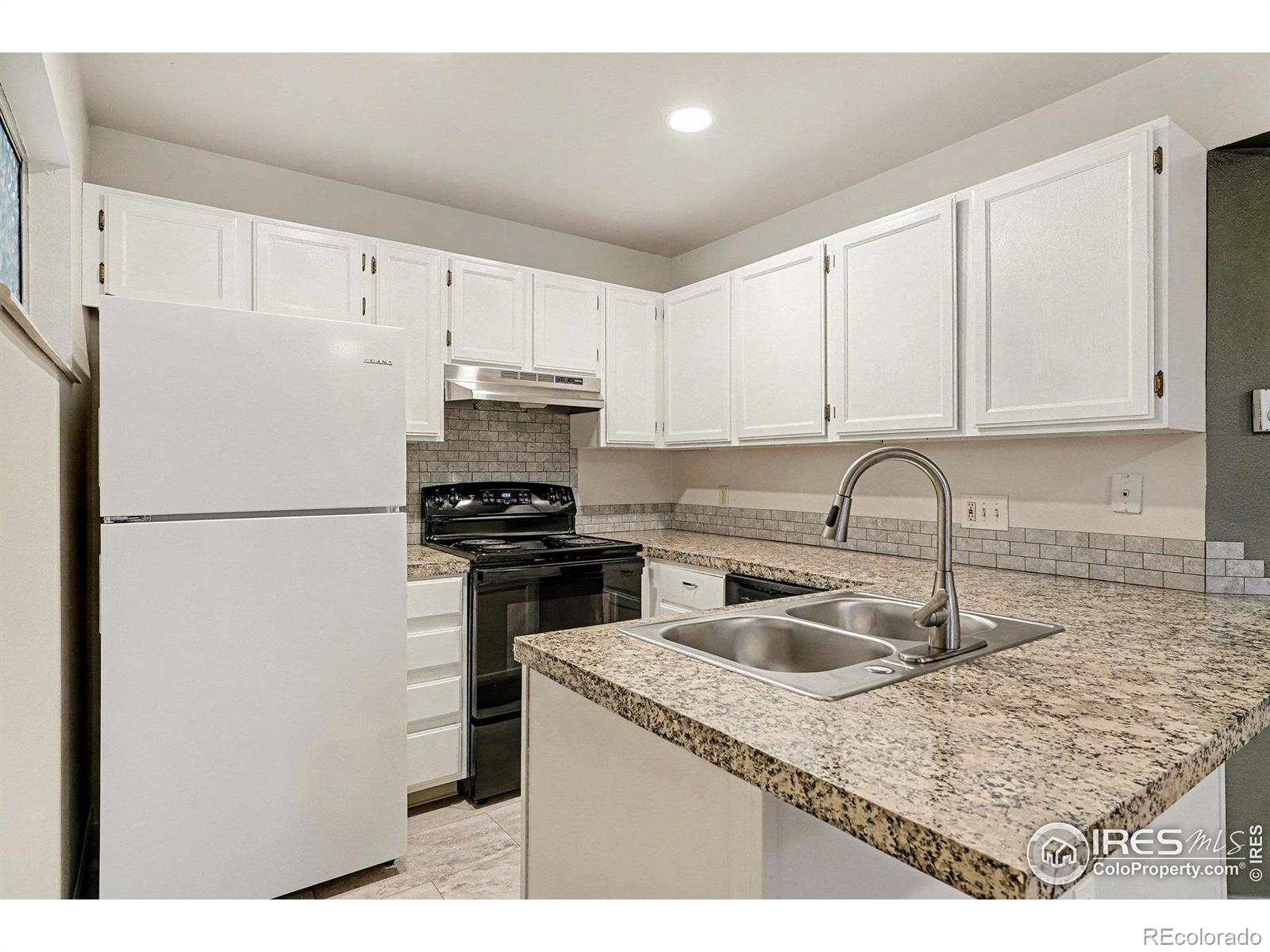 MLS Image #13 for 3565  windmill drive,fort collins, Colorado