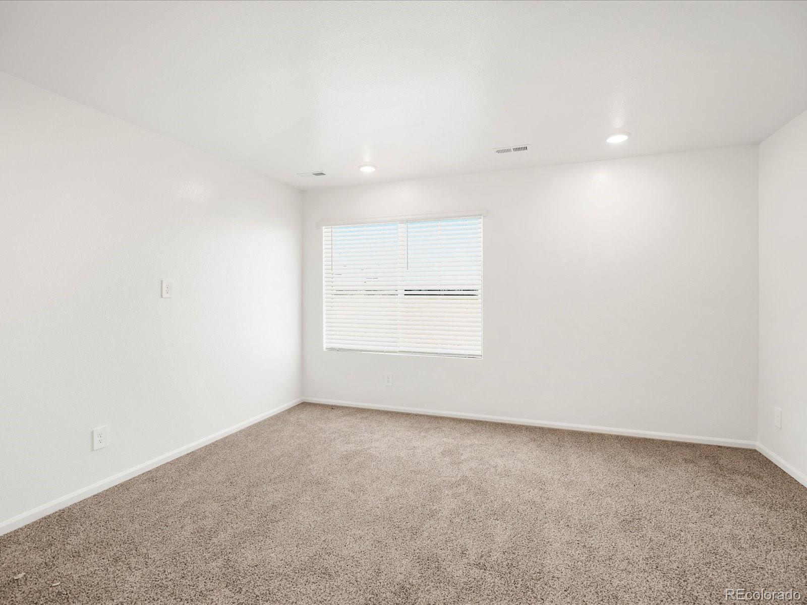 MLS Image #12 for 21064 e 65th drive,aurora, Colorado