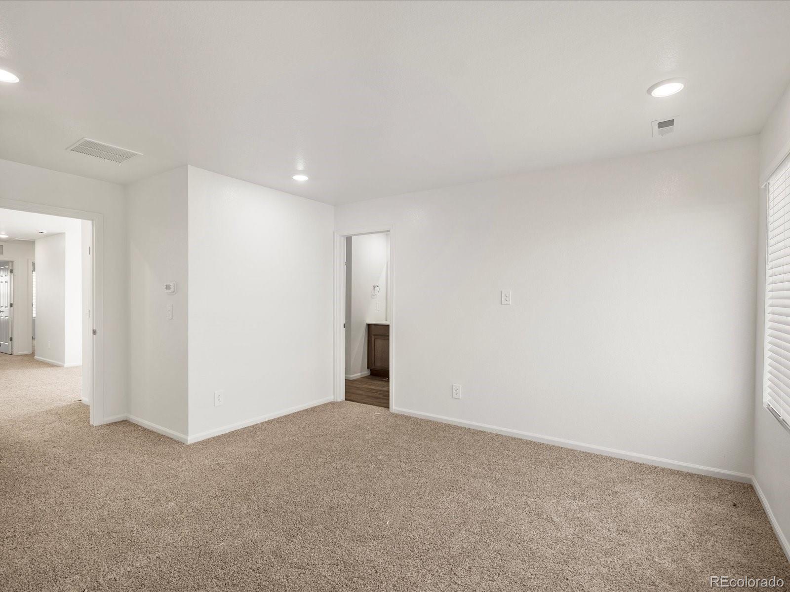 MLS Image #13 for 21064 e 65th drive,aurora, Colorado