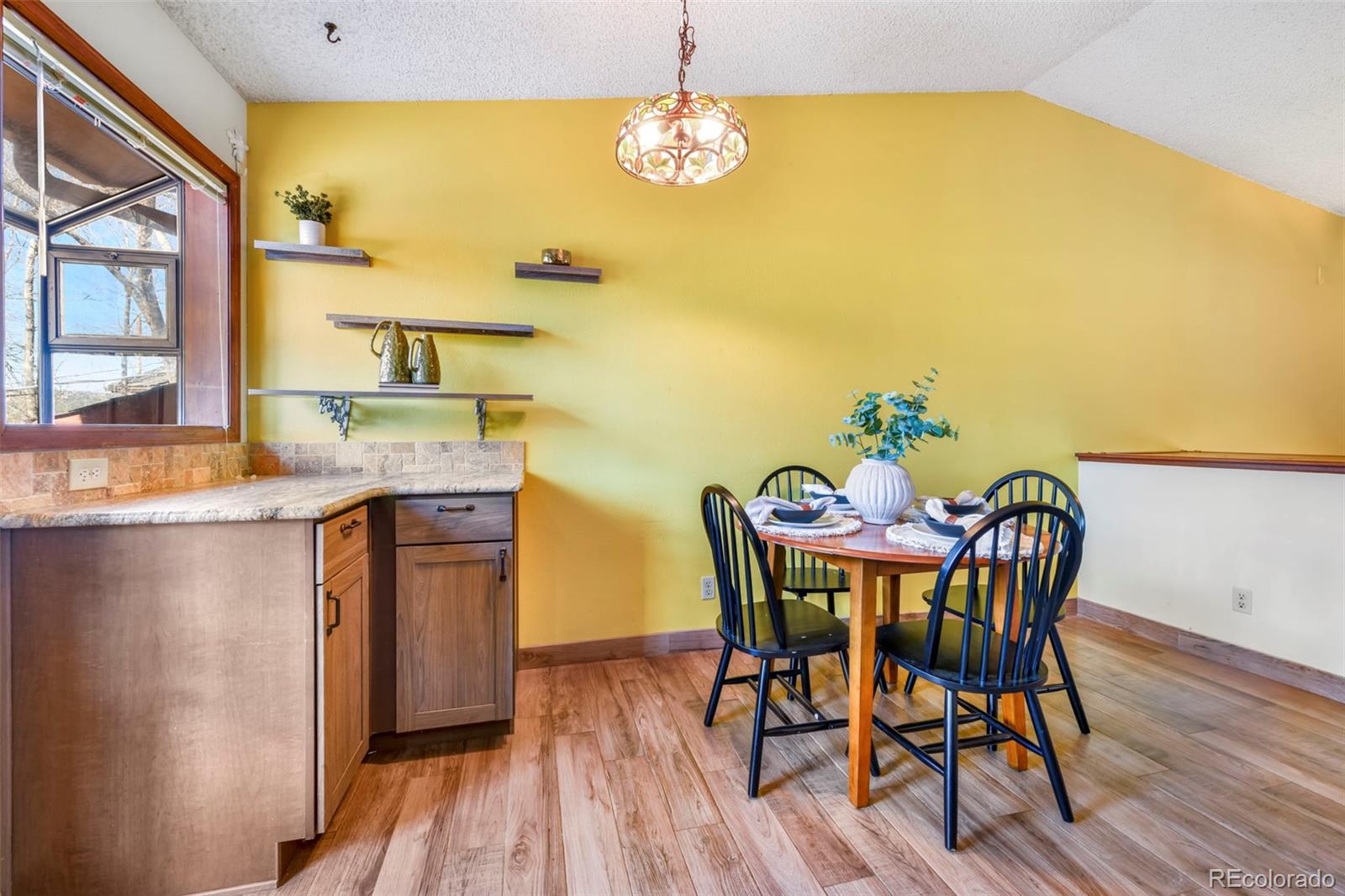 MLS Image #9 for 463 n washington street,monument, Colorado