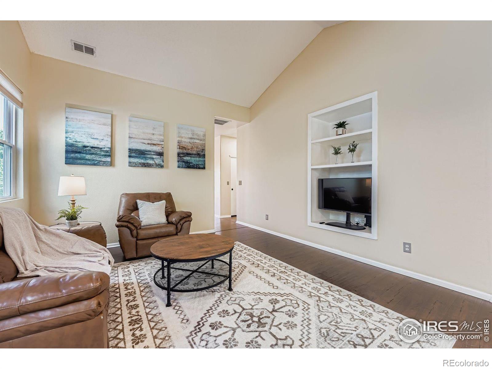 MLS Image #3 for 5220 s sicily street,aurora, Colorado
