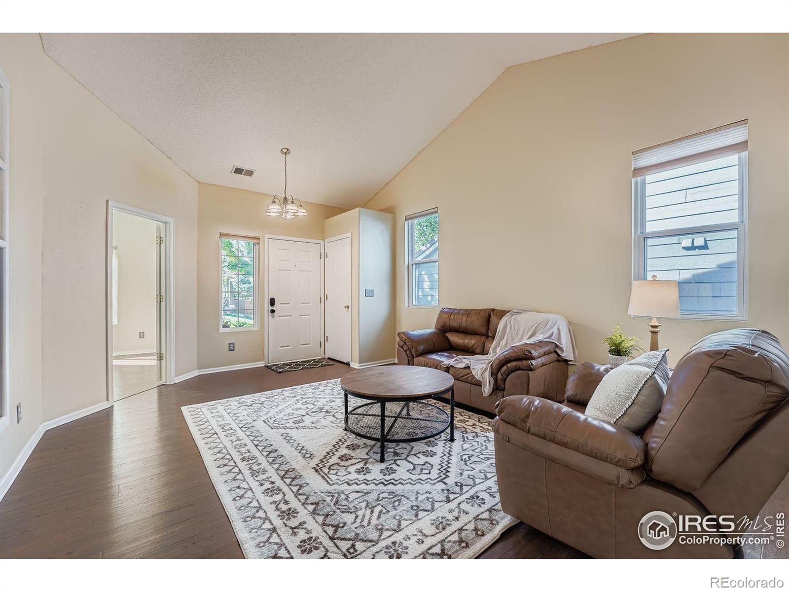 MLS Image #5 for 5220 s sicily street,aurora, Colorado