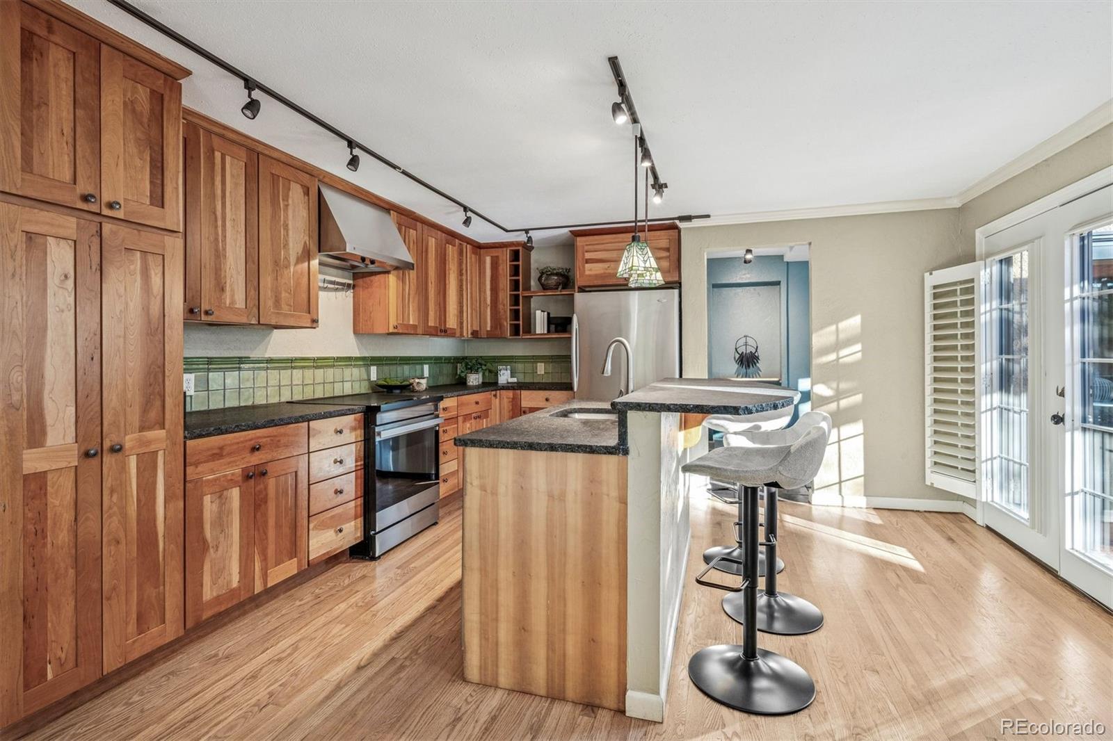 MLS Image #19 for 2025  eudora street,denver, Colorado