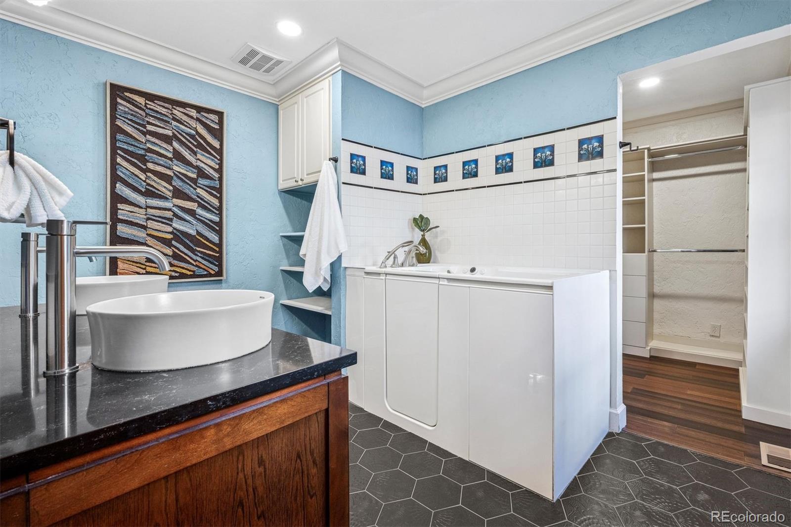 MLS Image #27 for 2025  eudora street,denver, Colorado