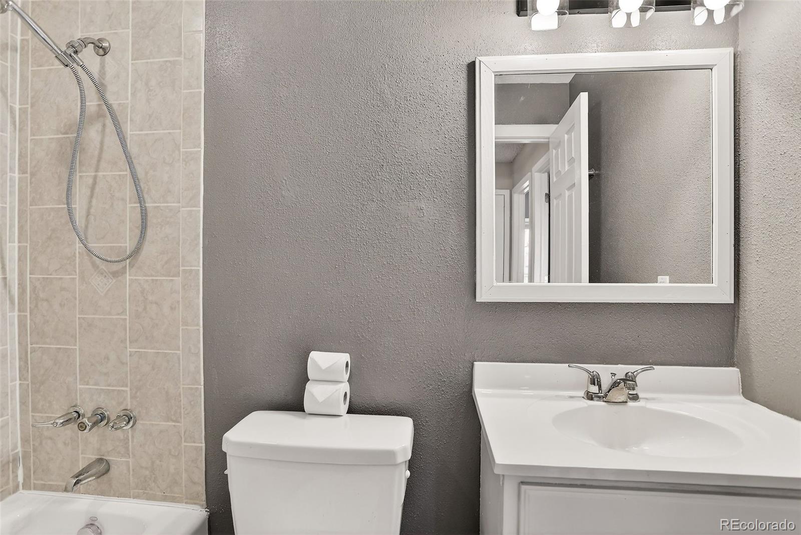 MLS Image #20 for 17641 e tennessee place,aurora, Colorado
