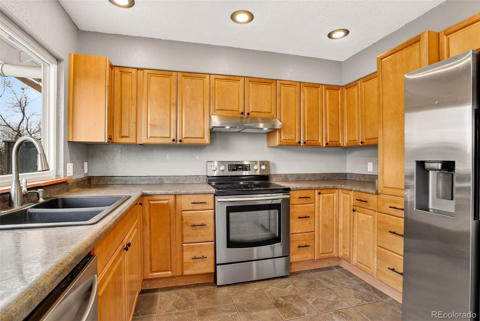 MLS Image #5 for 17641 e tennessee place,aurora, Colorado