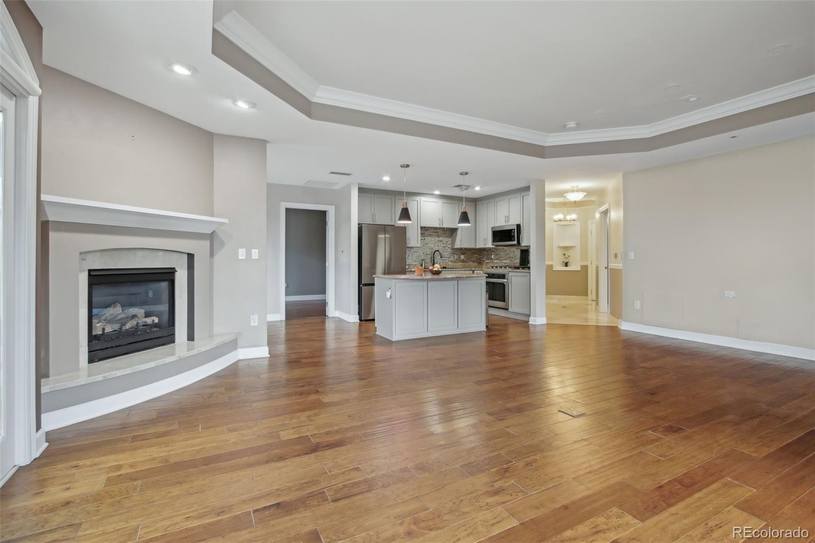 MLS Image #10 for 1827 n grant street 502,denver, Colorado