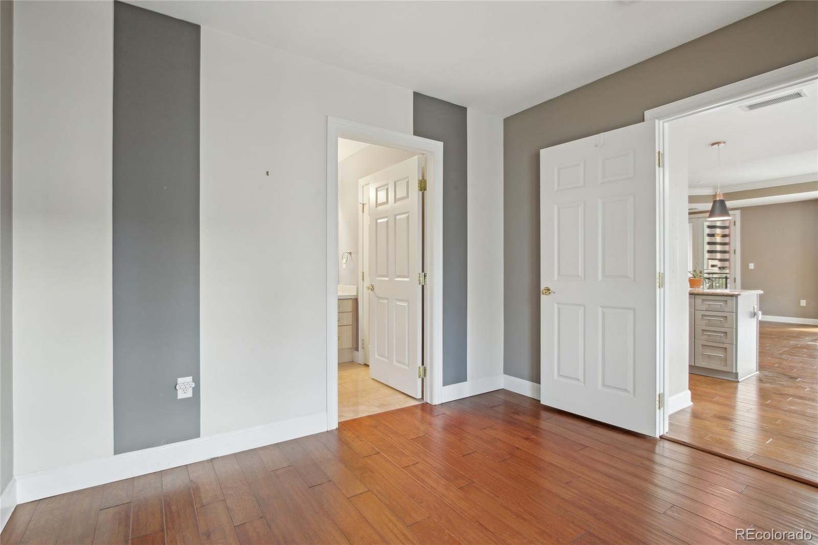 MLS Image #19 for 1827 n grant street 502,denver, Colorado
