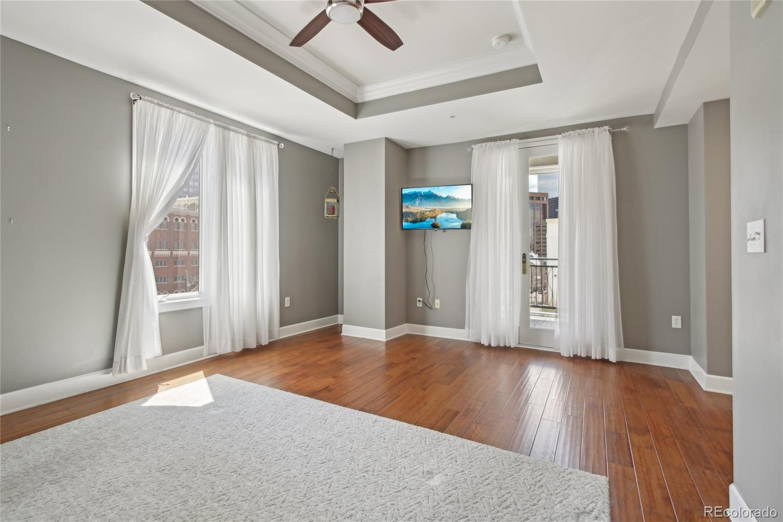 MLS Image #5 for 1827 n grant street 502,denver, Colorado