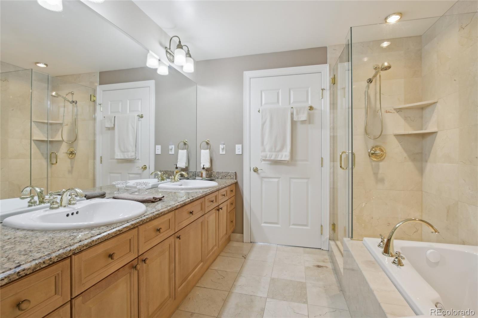 MLS Image #6 for 1827 n grant street 502,denver, Colorado